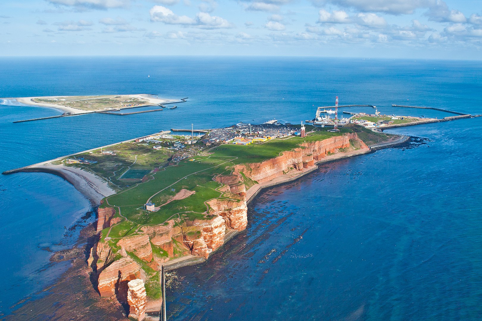 The red sandstone rock of Helgoland was pushed to the sea surface by a salt dome from the subsoil of the North Sea