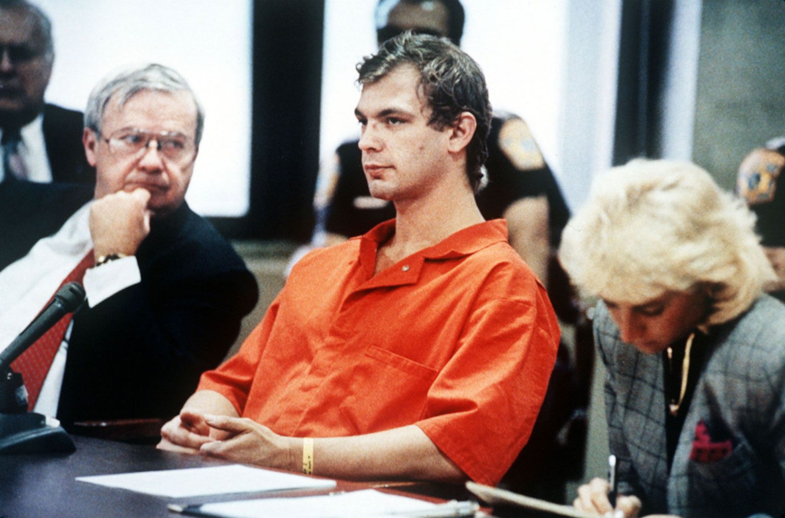 Jeffrey Dahmer flanked by his attorneys during a preliminary hearing in Milwaukee, Wisconsin, August 22, 1991.