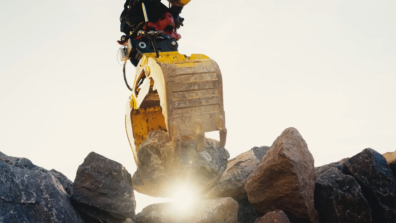 Autonomous Excavator Constructs a Six-Metre-High Dry-Stone Wall