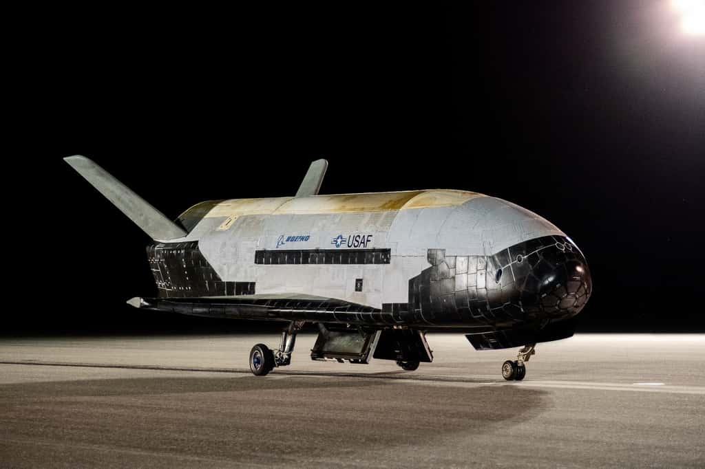 The X-37B returns to Earth in November 2022, after its sixth mission of 908 days in orbit © Boeing, US Space Force