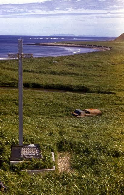 La tombe de Vitus Béring sur l'île de Béring